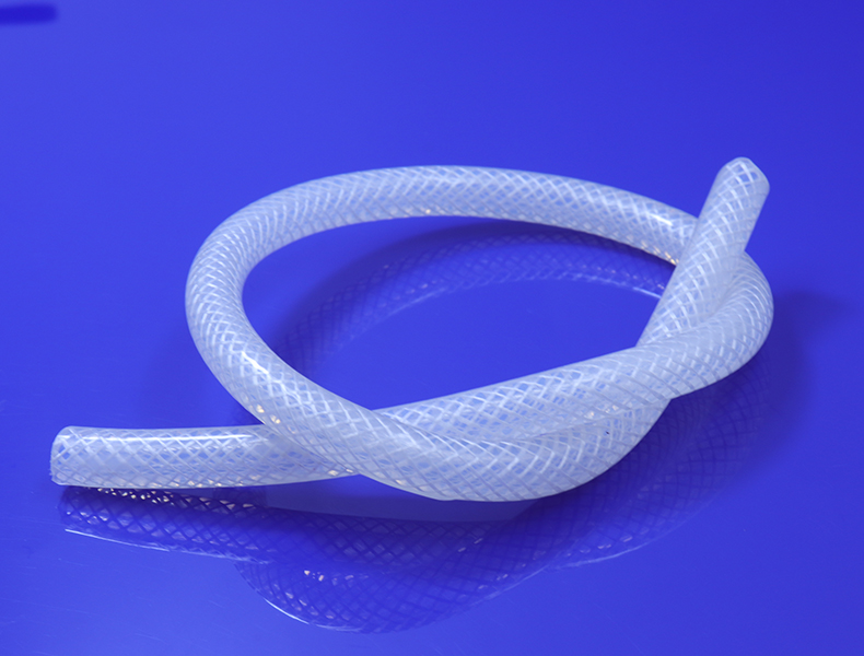食品級(jí)編織硅膠管有什么特點(diǎn)？